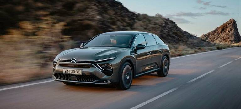 НОВЫЙ C5 X — СОВЕРШЕННОЕ ВОПЛОЩЕНИЕ ФИЛОСОФИИ CITROËN