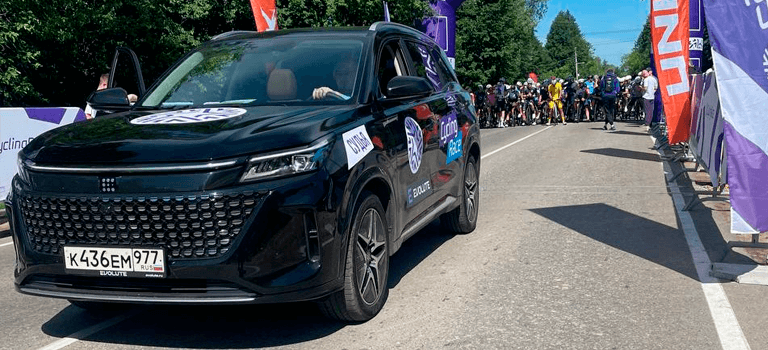 EVOLUTE — стратегический партнер велогонки Cycling Race