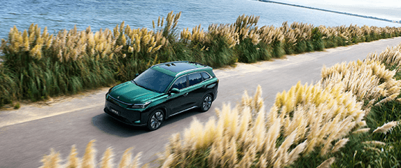 EVOLUTE объявляет о старте продаж обновленного гибридного кроссовера EVOLUTE i‑SPACE