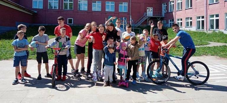Сотрудники АСПЭК-Авто посетили &laquo;Понинский детский дом&raquo;