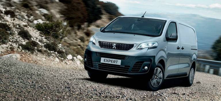 ФУРГОНЫ PEUGEOT EXPERT — ТЕПЕРЬ С АВТОМАТОМ!