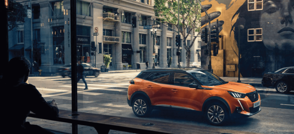 Peugeot 2008 С НОВОЙ КОРОБКОЙ ПЕРЕДАЧ И НОВЫМ ДВИГАТЕЛЕМ.