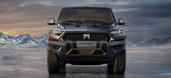 Стоит ли отдавать деньги за эпатажного M-Hero?