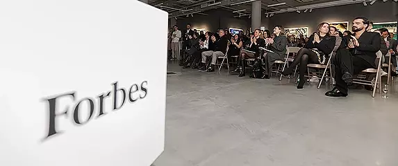 VOYAH DREAM стал героем нового видеопроекта «Бизнес-класс» от Forbes