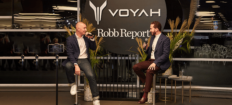 Гостиная Robb Report в бутике VOYAH