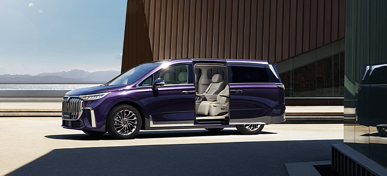 VOYAH DREAM СТАЛ АВТОМОБИЛЕМ ГОДА В&nbsp;РОССИИ В&nbsp;НОМИНАЦИИ ЭЛЕКТРО И&nbsp;ГИБРИДНЫЕ МИНИВЭНЫ