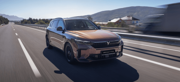 Тест-драйв VOYAH FREE Sport Edition: стало&nbsp;ли больше спорта