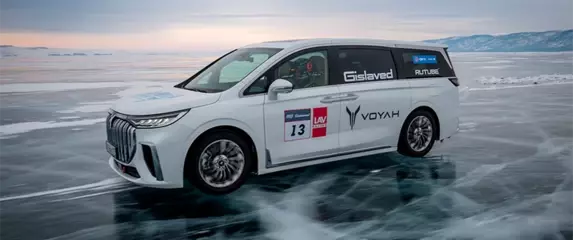 VOYAH DREAM претендует на&nbsp;звание самого быстрого минивэна